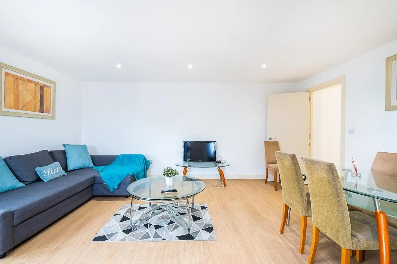 Canary Wharf/Docklands/Excel Spacious Apt E14 London 0*,  United Kingdom