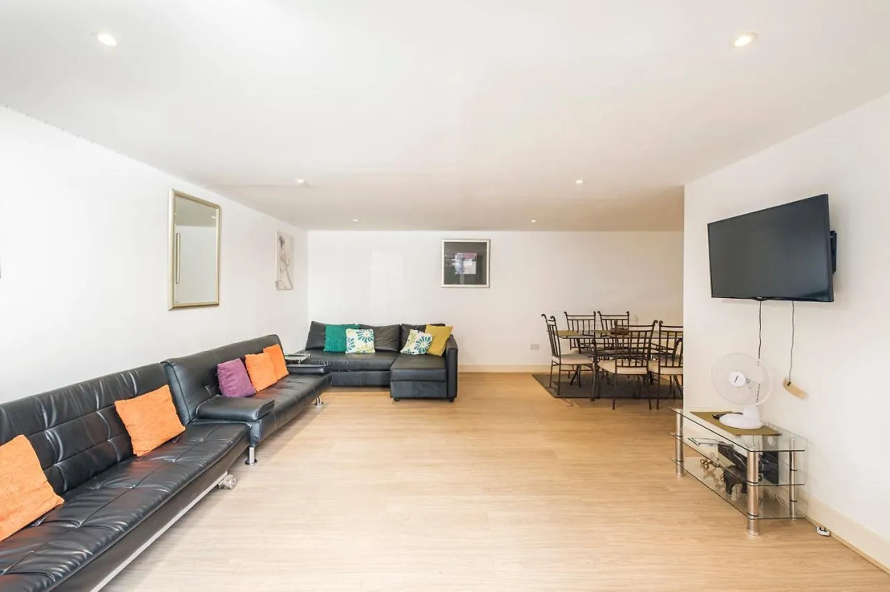 Canary Wharf/Docklands/Excel Spacious Apt E14 London United Kingdom