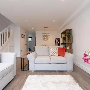Park View Apartment